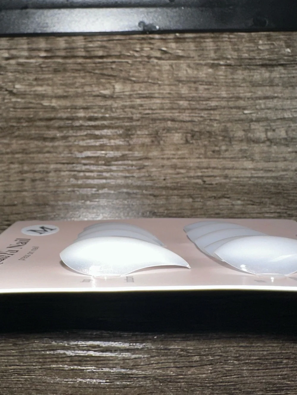 CLAW DRAGON NAILS-Press-On Nails - Pale White Stiletto Set (M)